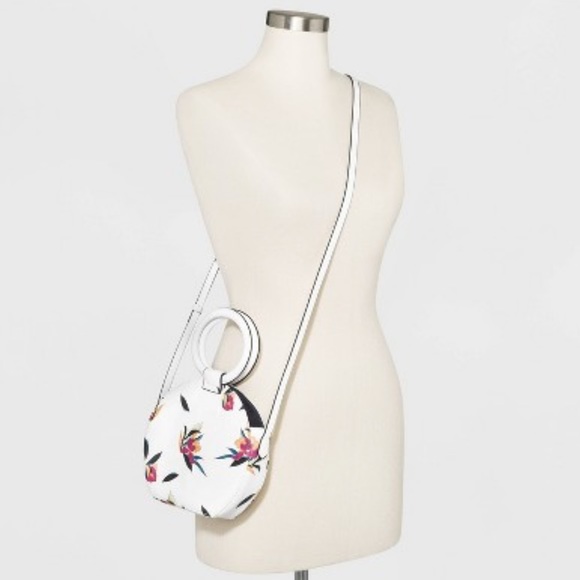 A New Day Floral Print Circle Crossbody Bag - Picture 2 of 8